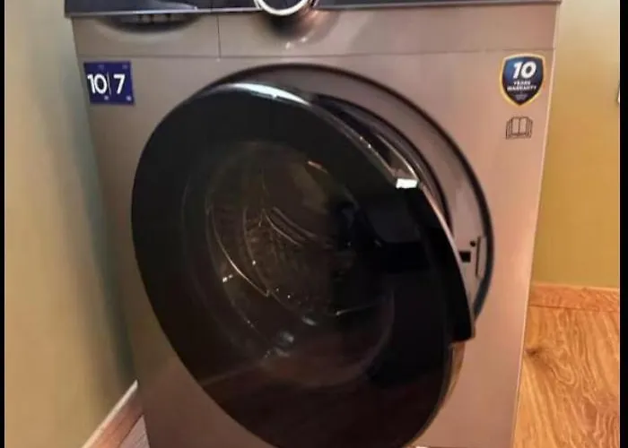 Modern Nr5 Private Kitchenette And Bathroom Lemesos